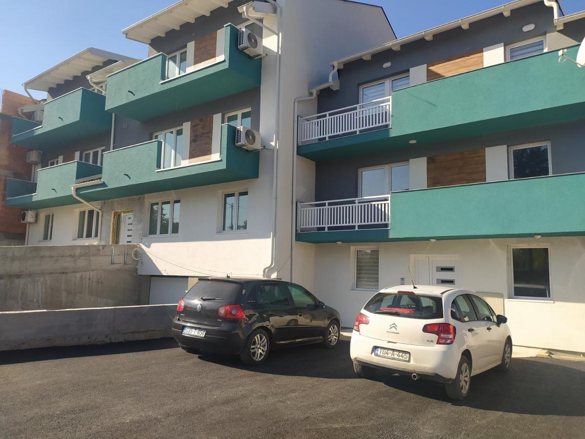 Stan Na Dan Elena Lukavica Exterior foto